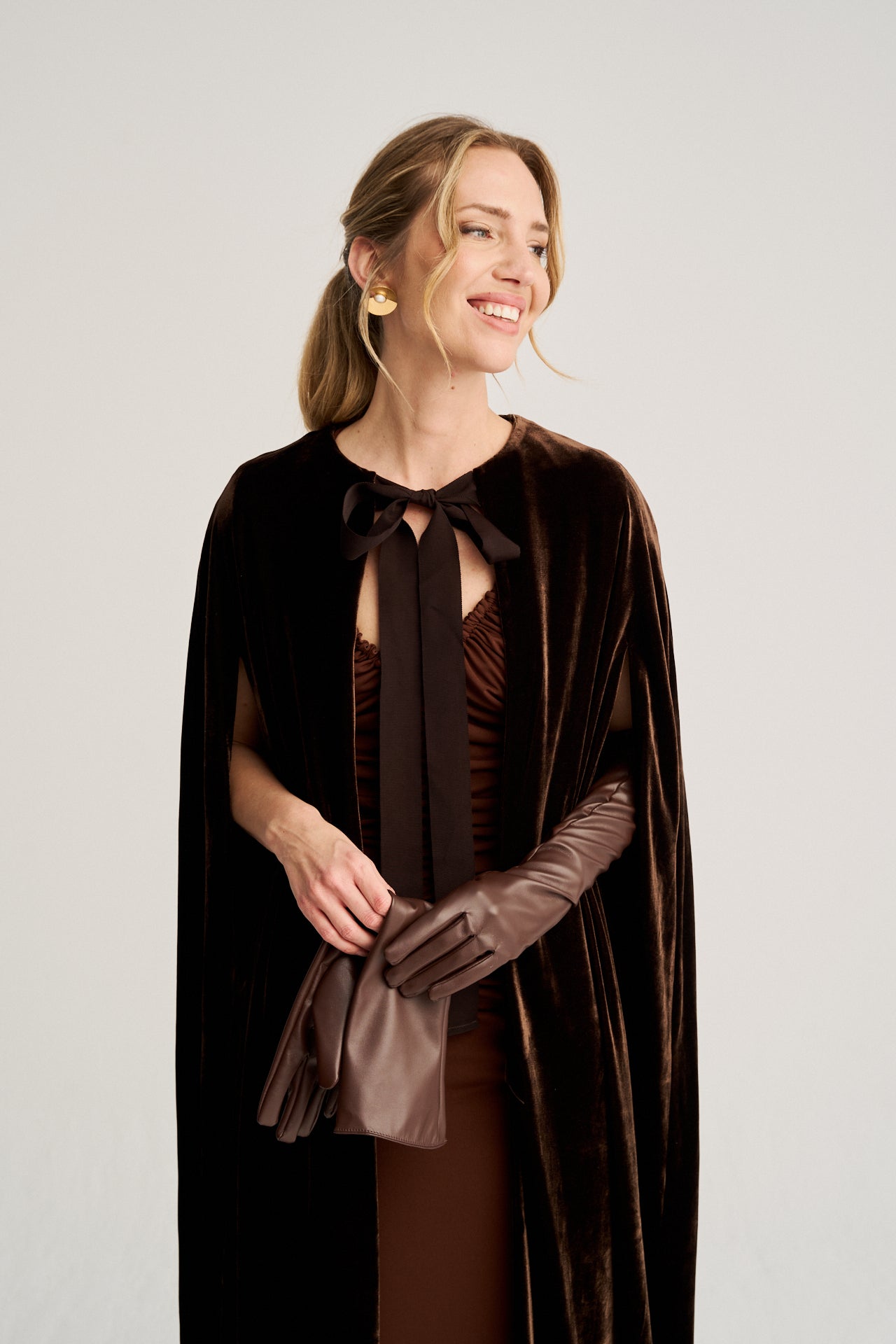 Guantes Largos Marron · Madame ·