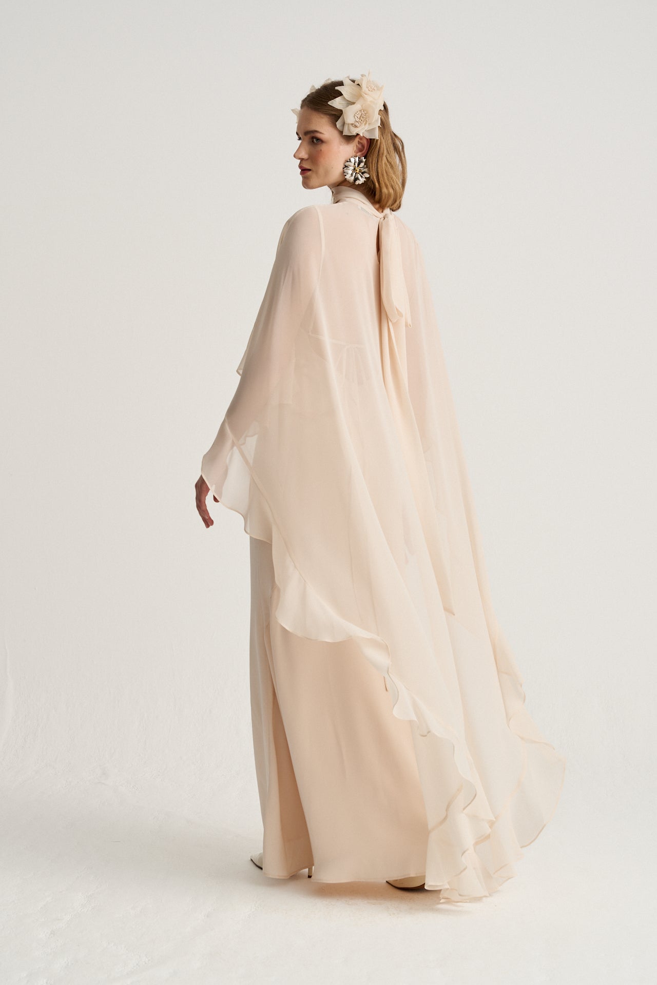 Danielle Bridal Cape · LOVE ·