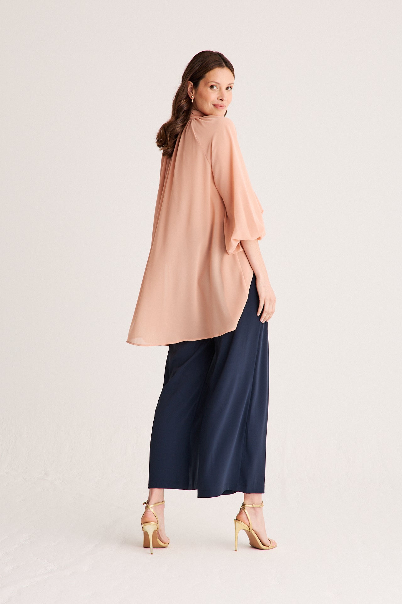 Top Amber · Reverie ·