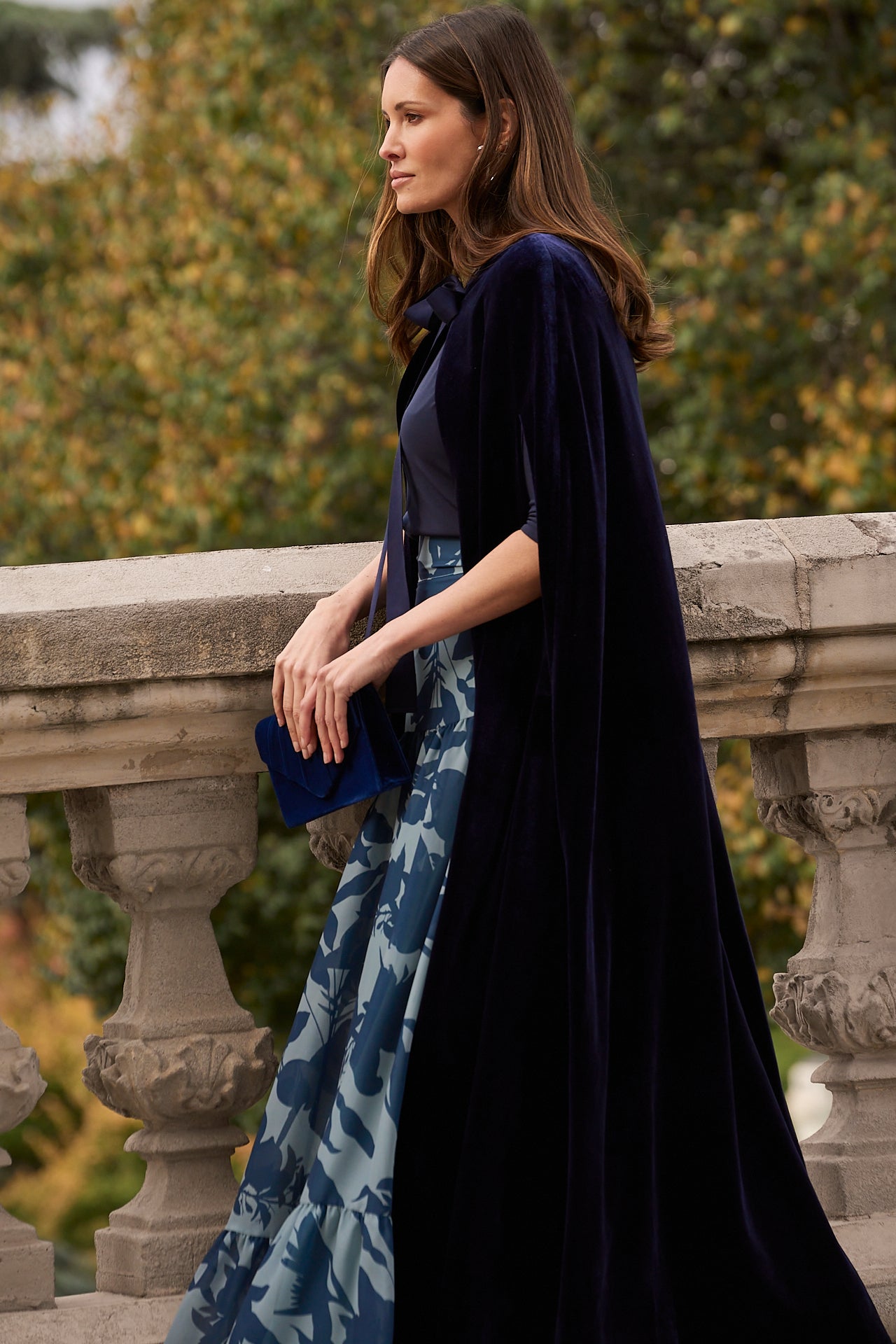 Capa Terciopelo Margaret Navy · Allure ·