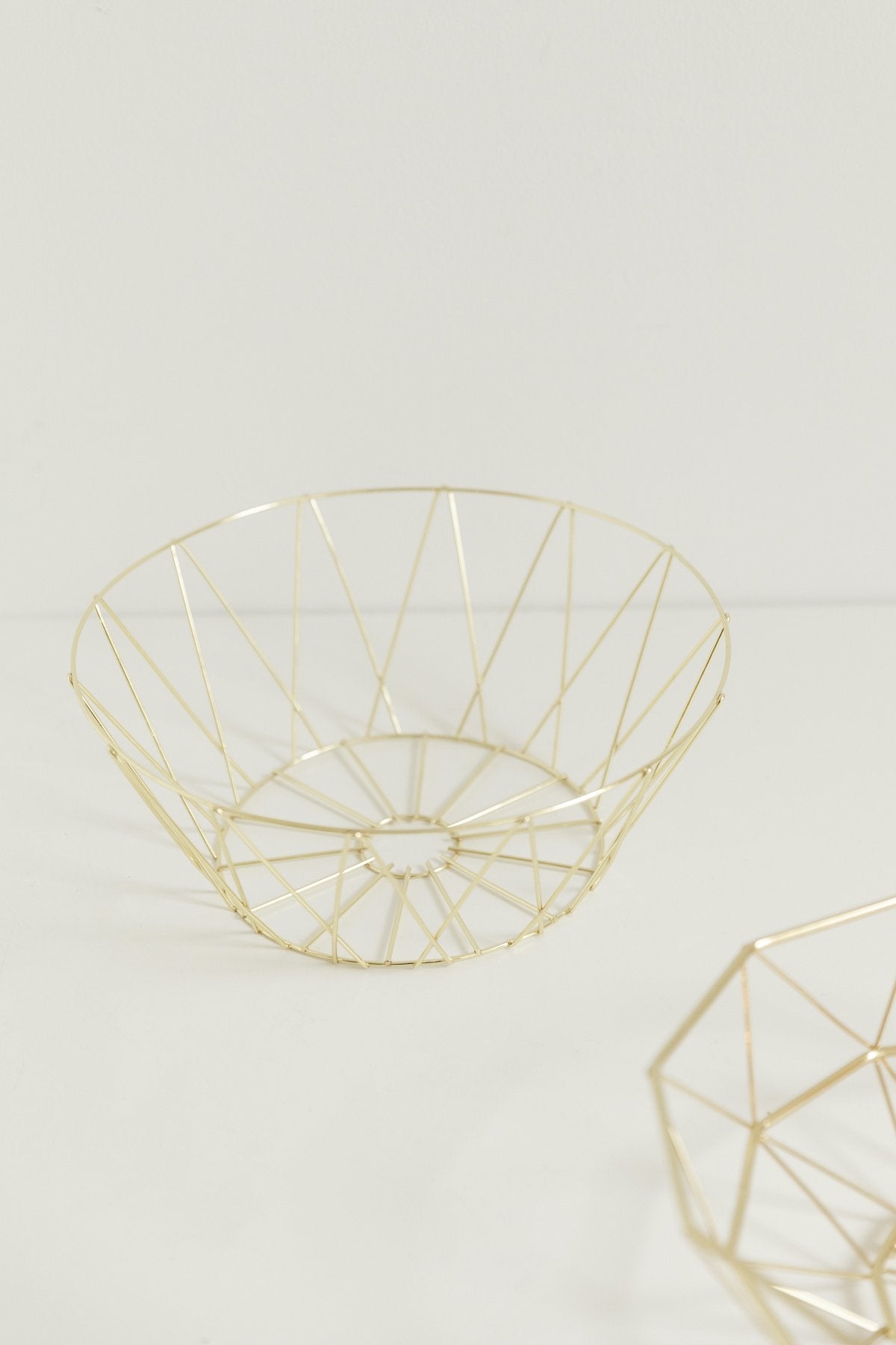 Cesta de Alambre Dorado Vanesa · Deco · - Bruna