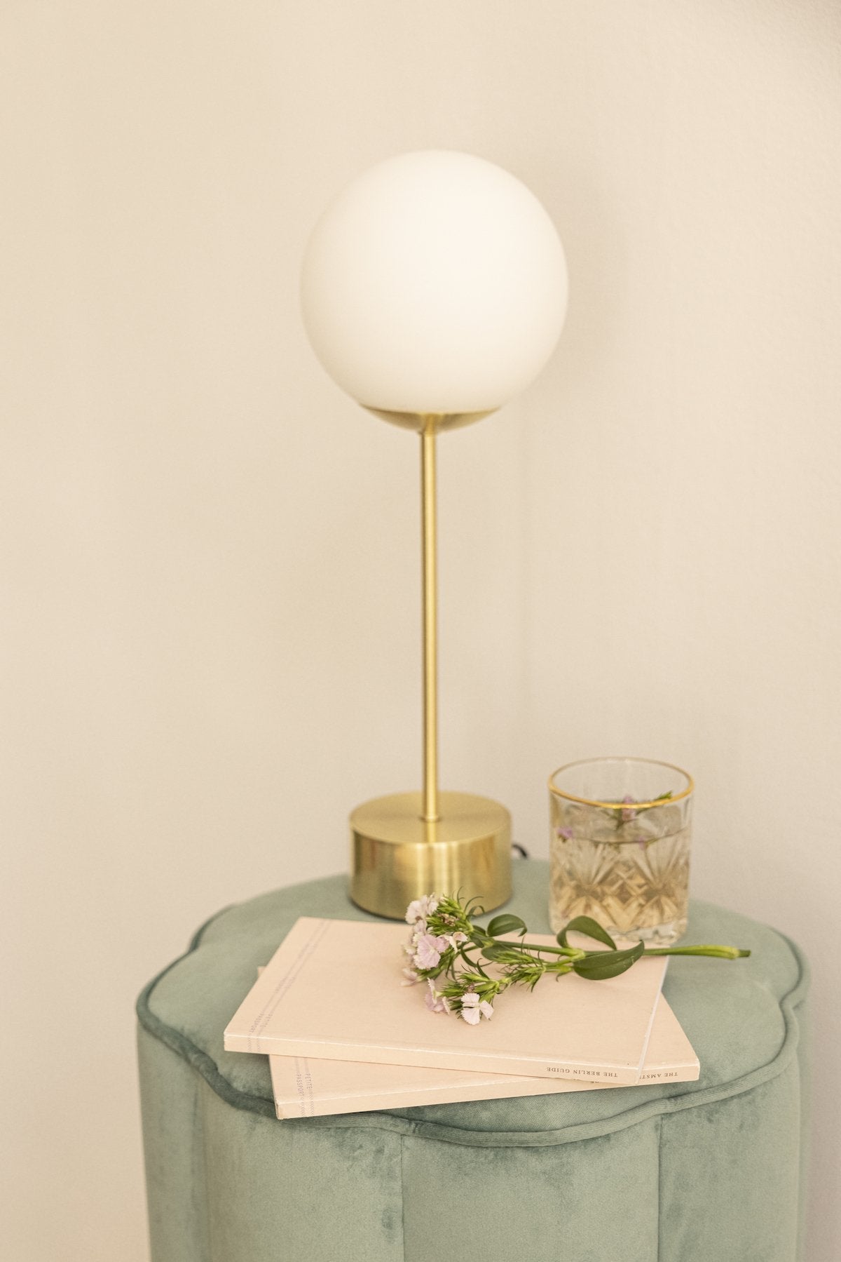 Lampara de mesa Gillian Dorada · Deco · - Bruna