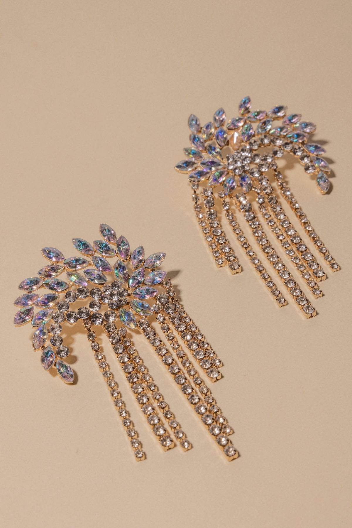 Pendientes Chandelier Moonstone · Wisteria · - Bruna