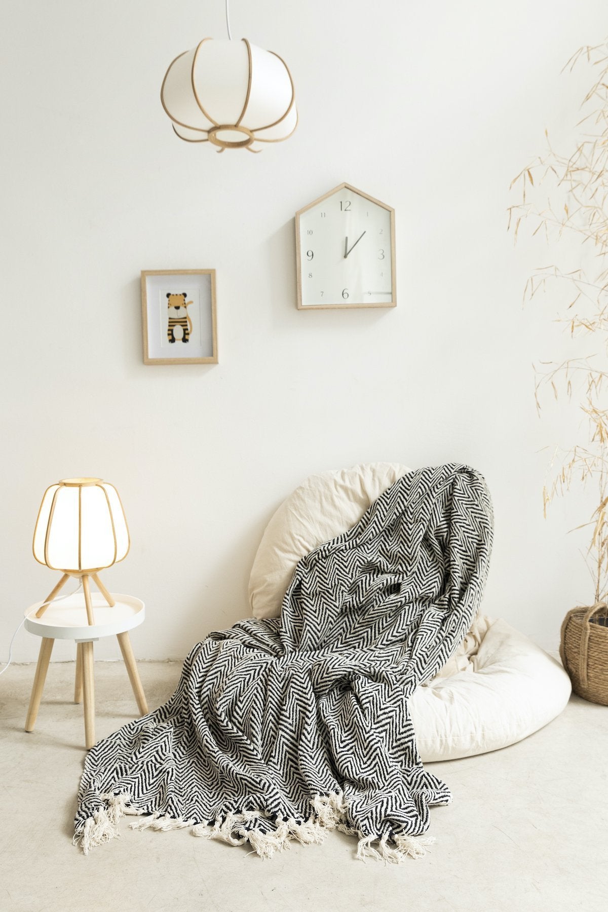 Reloj Casita Ivory · Deco · - Bruna