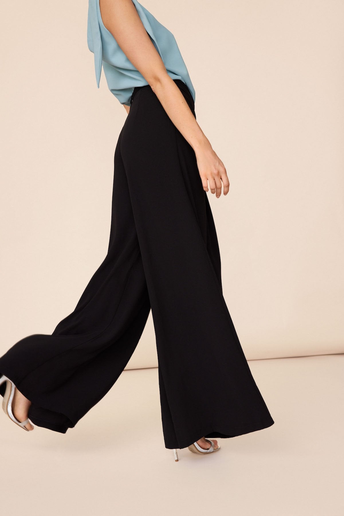 Traje Chaqueta Alfonsine + Pantalon Mai Negro · L´Avenue · - Bruna