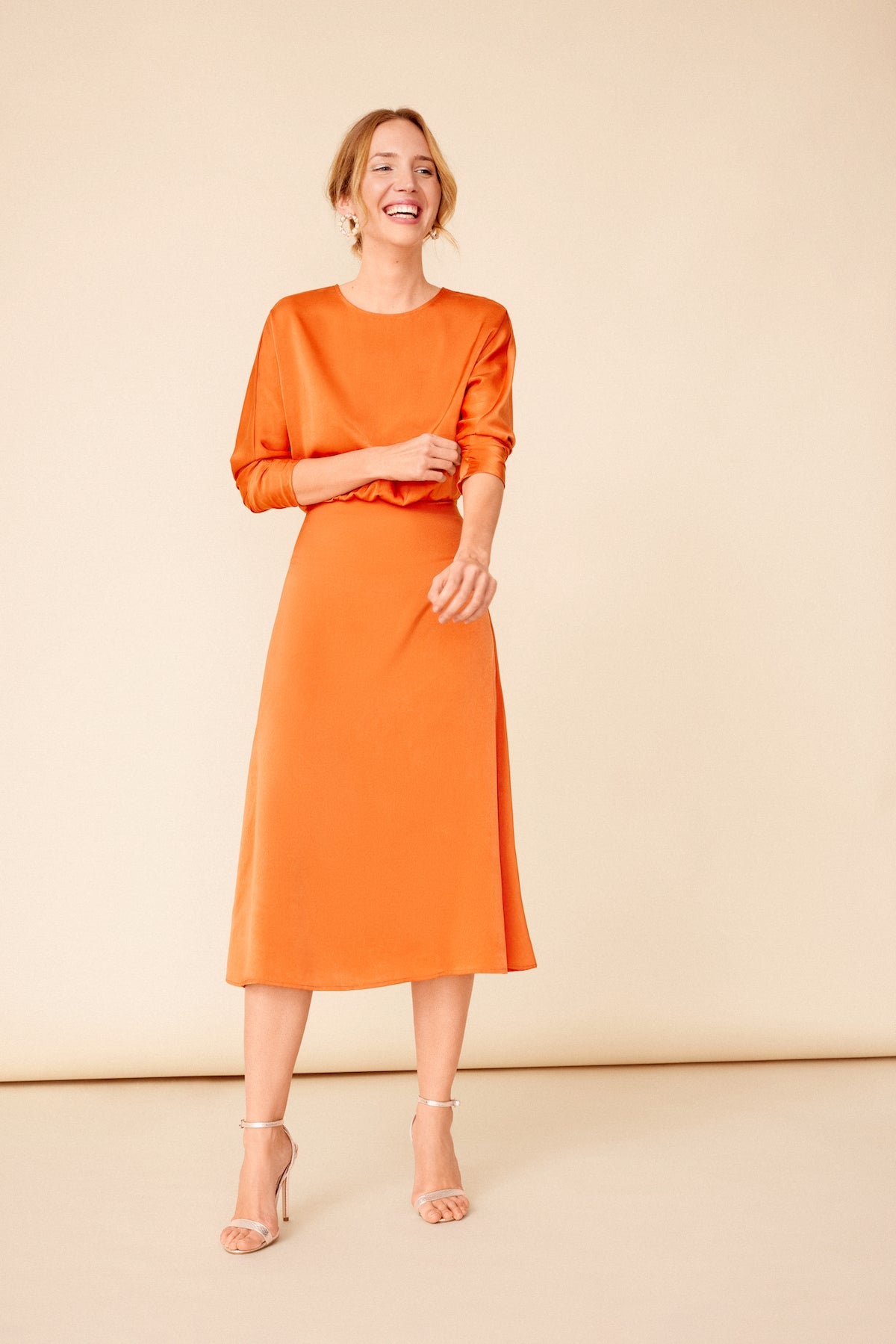 Vestido Genevieve Rust · Wisteria · - Bruna