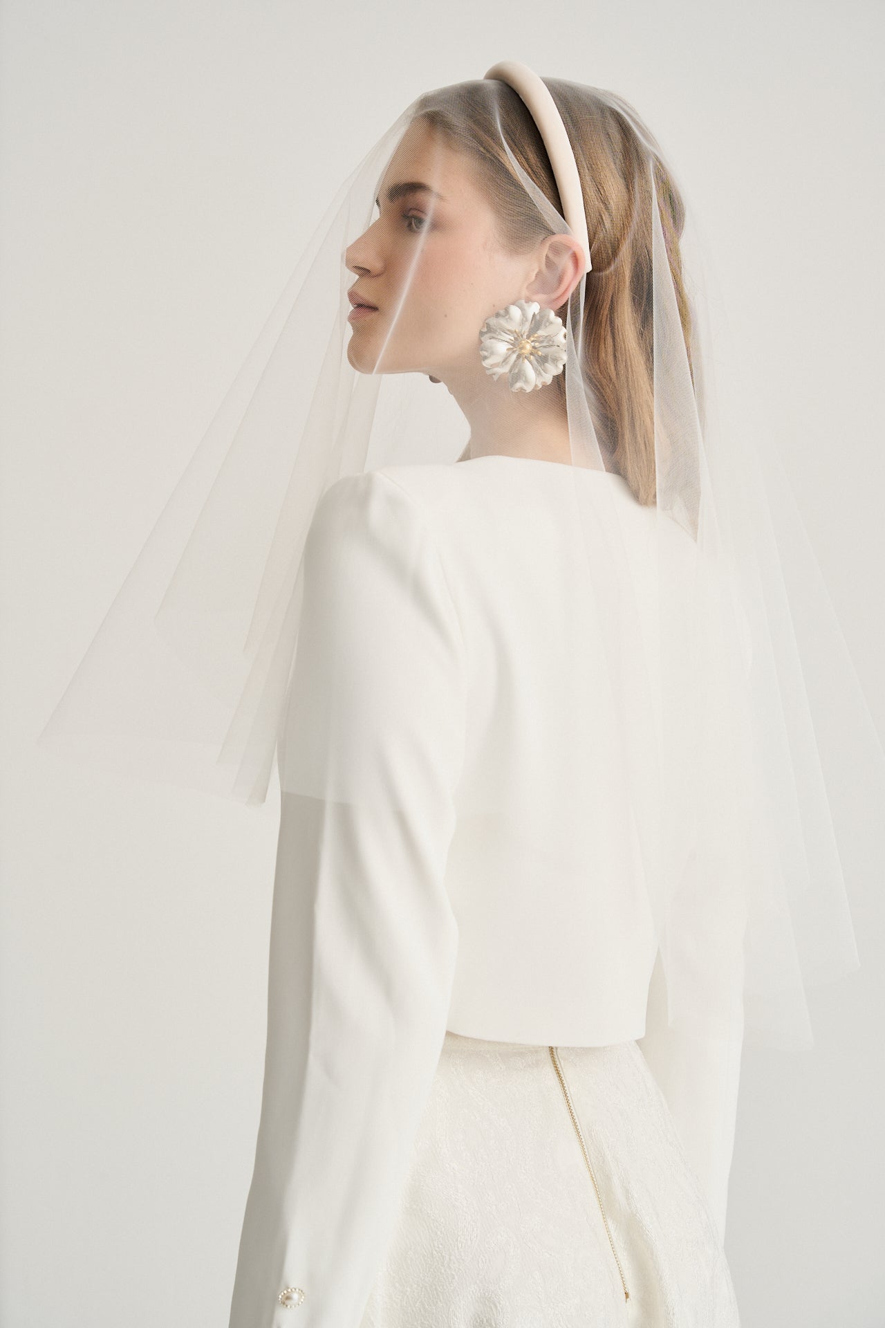 Cape de mariée Mila · AMOUR ·