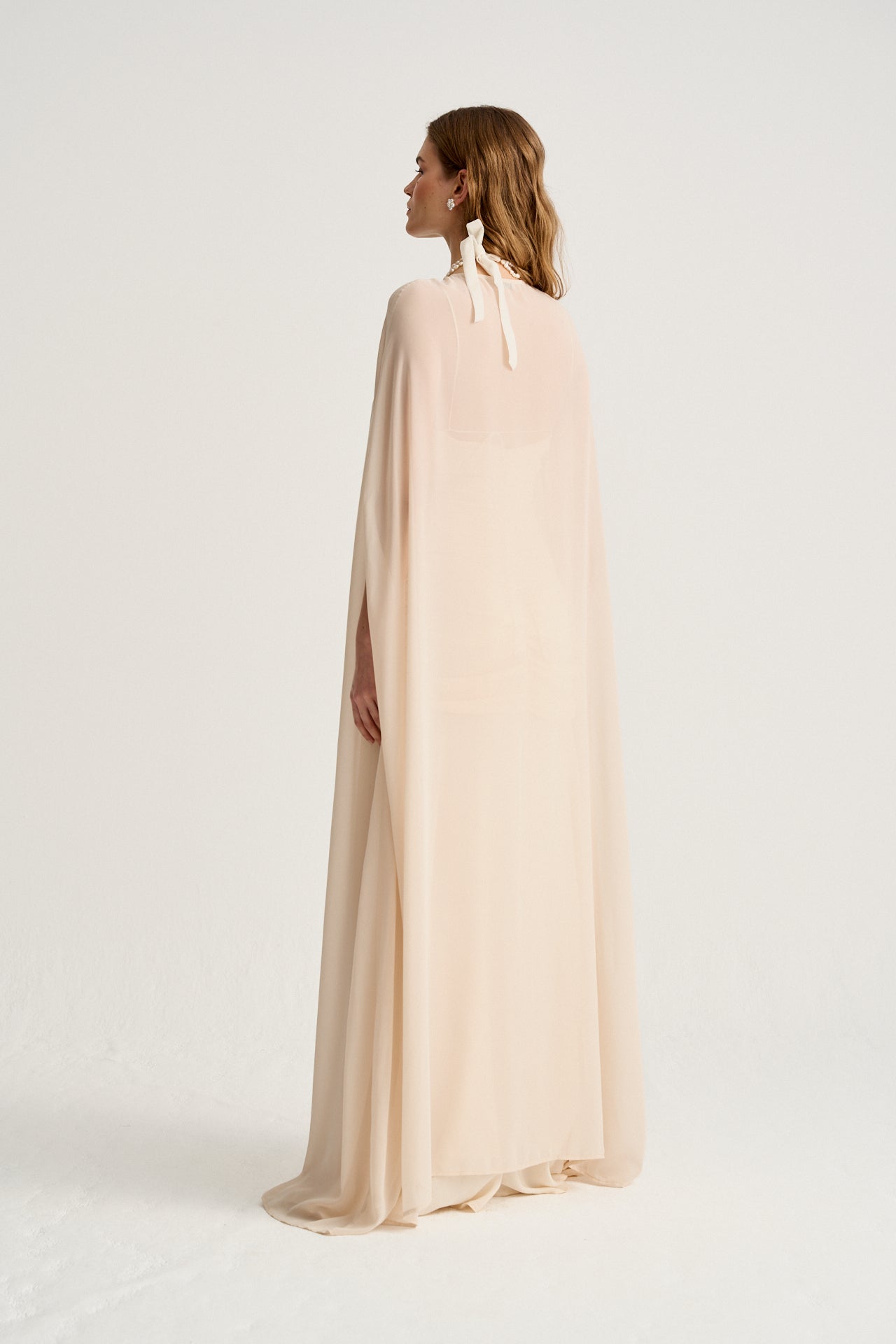 Mia Bridal Cape · LOVE ·