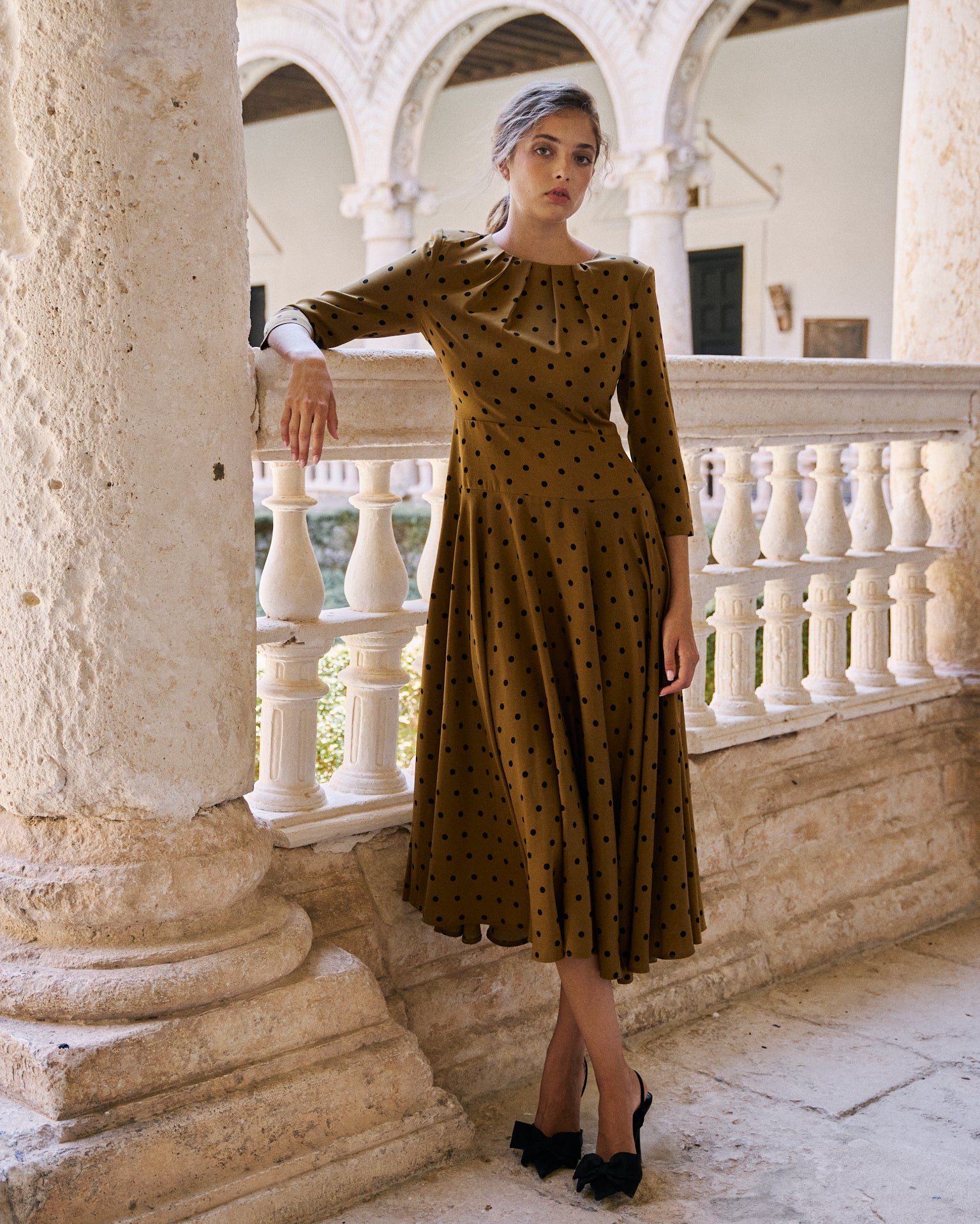 Vestido Dana Coffee · Madame ·