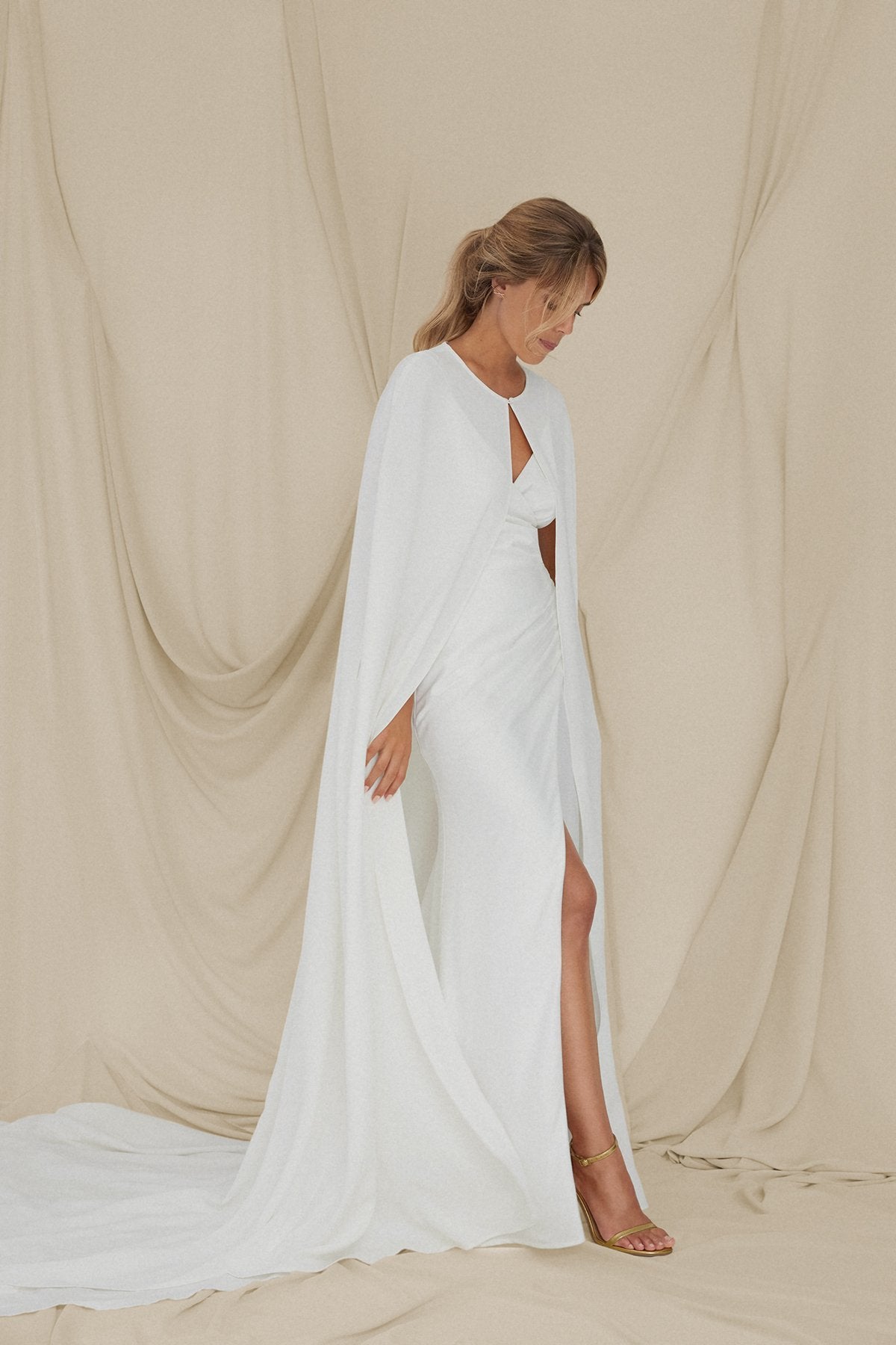 Capa Aria Novias · LOVE · - Bruna