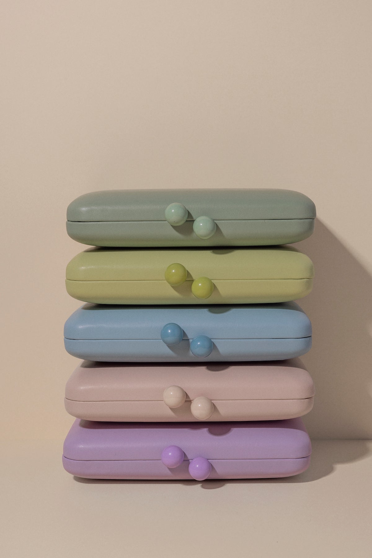Clutch Bolitas Sweet Pink · Alegoria · - Bruna