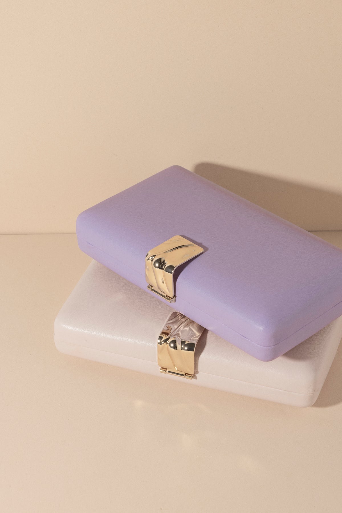 Clutch Lori Lila · Wisteria · - Bruna