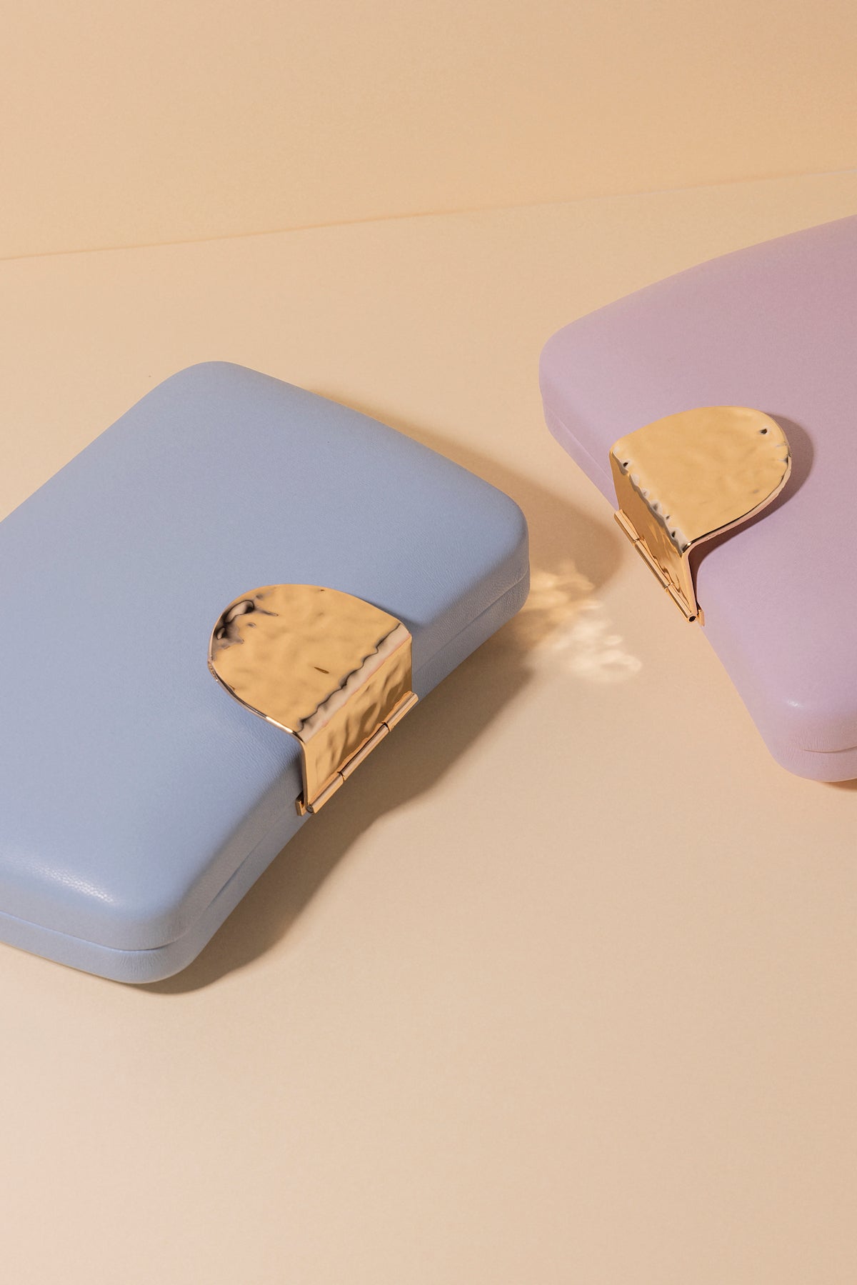 Clutch Zia Celeste · Hamptons · - Bruna