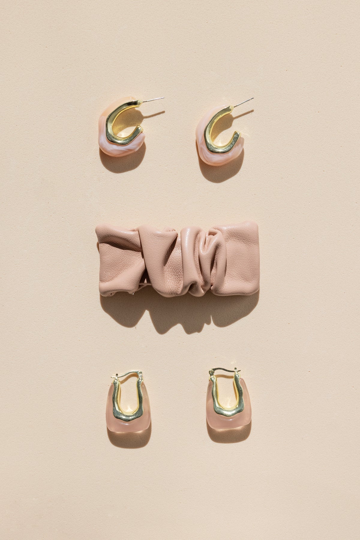 Pendientes Glossy Karina Pink · Wisteria · - Bruna