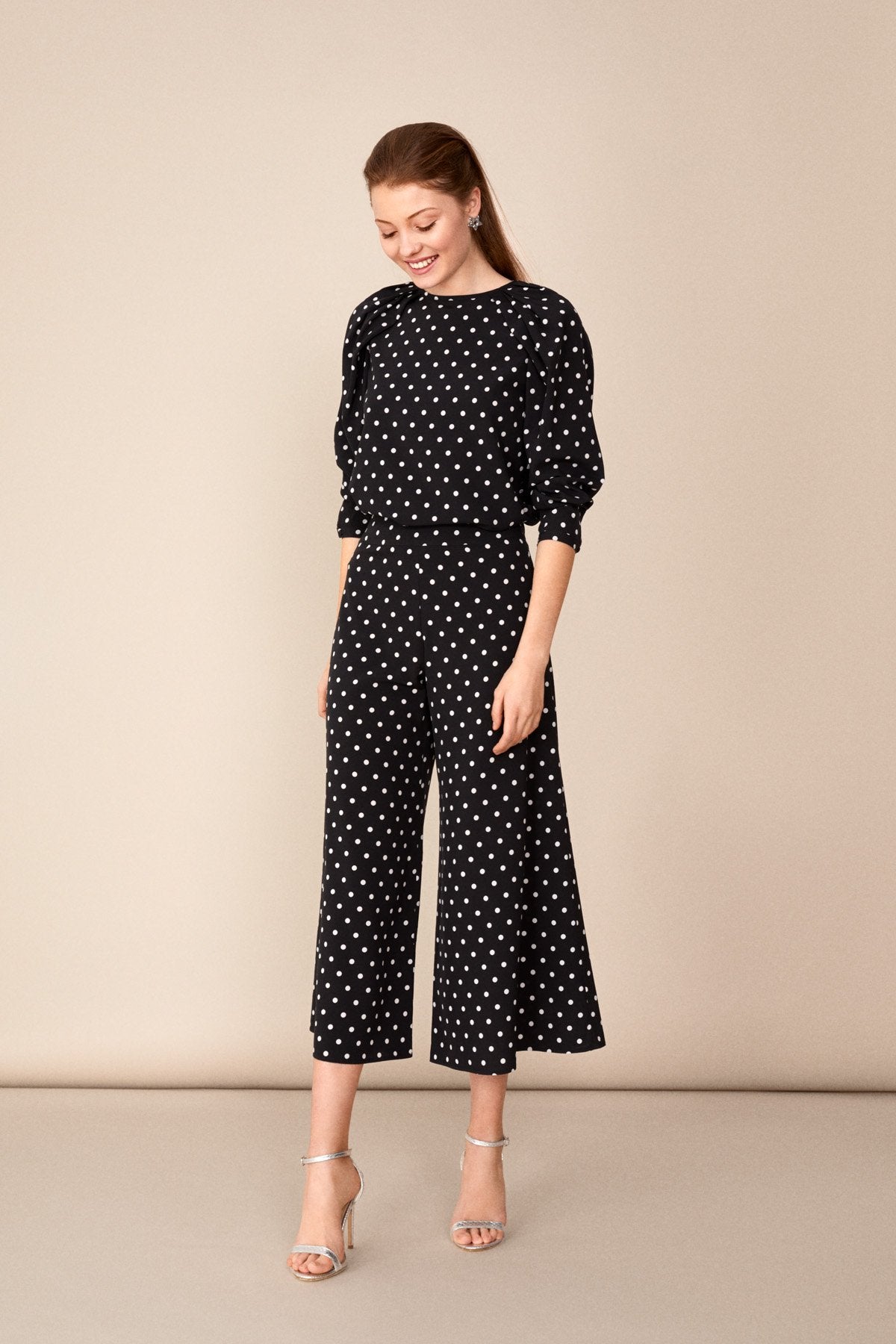 Top Claire Lunares N/B · Rivera · - Bruna